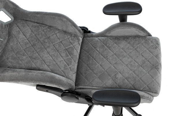 Кресло игровое Knight Outrider ткань