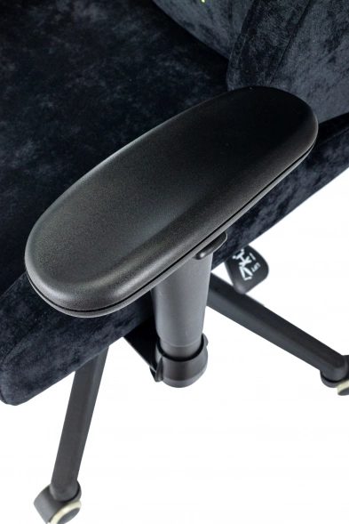 Кресло игровое Zombie 51